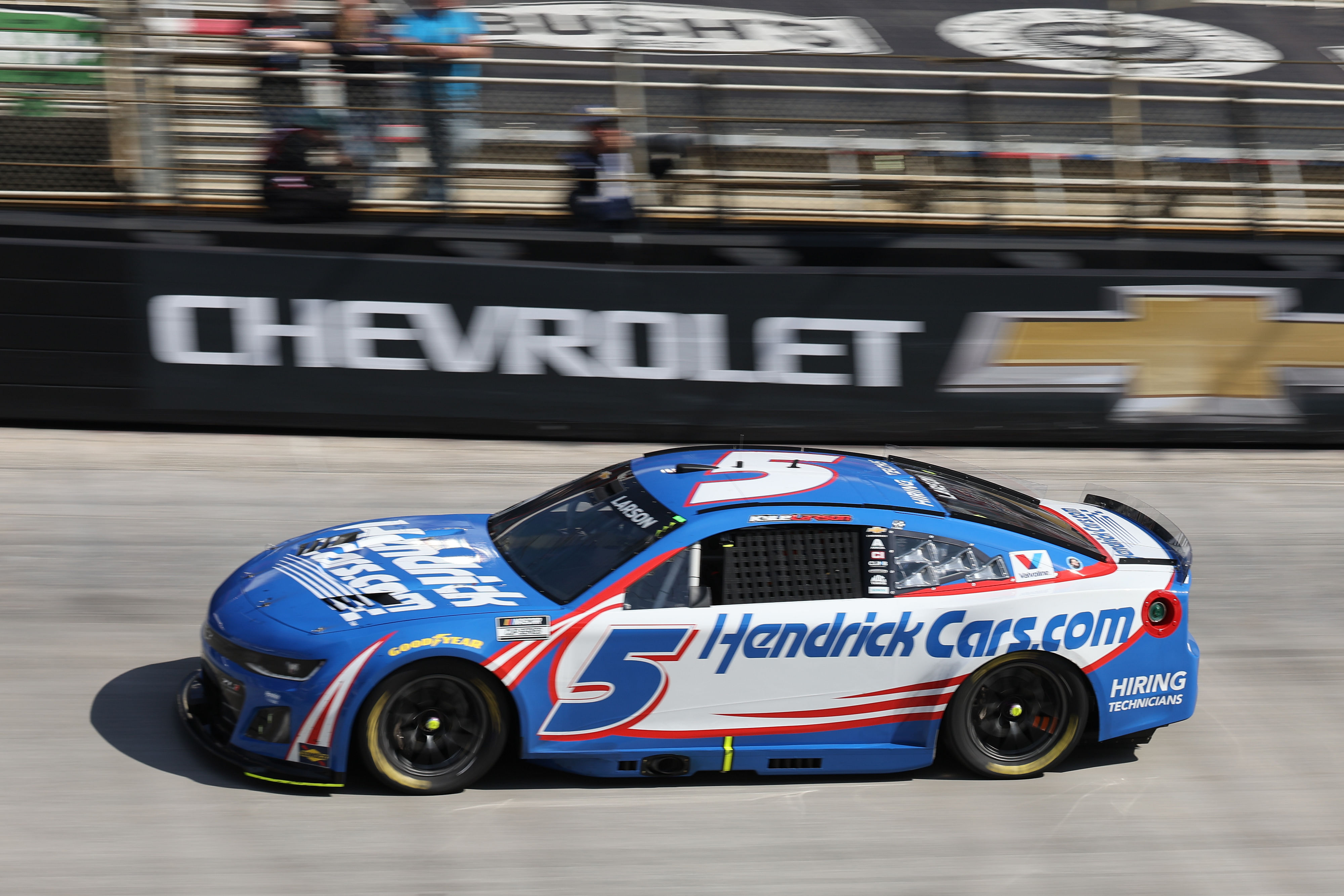 Kyle Larson drives the #5 Chevrolet Camaro for Hendrick Motorsports - Source: Imagn